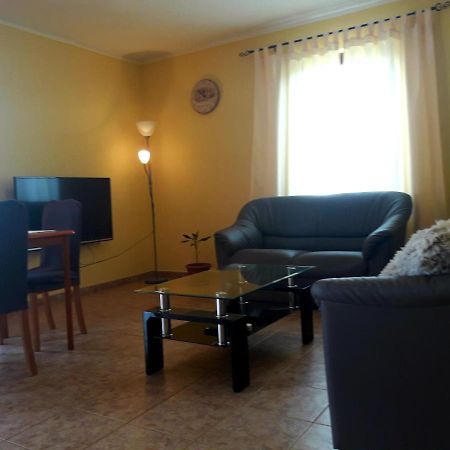 Apartments Angela Zbandaj Екстер'єр фото