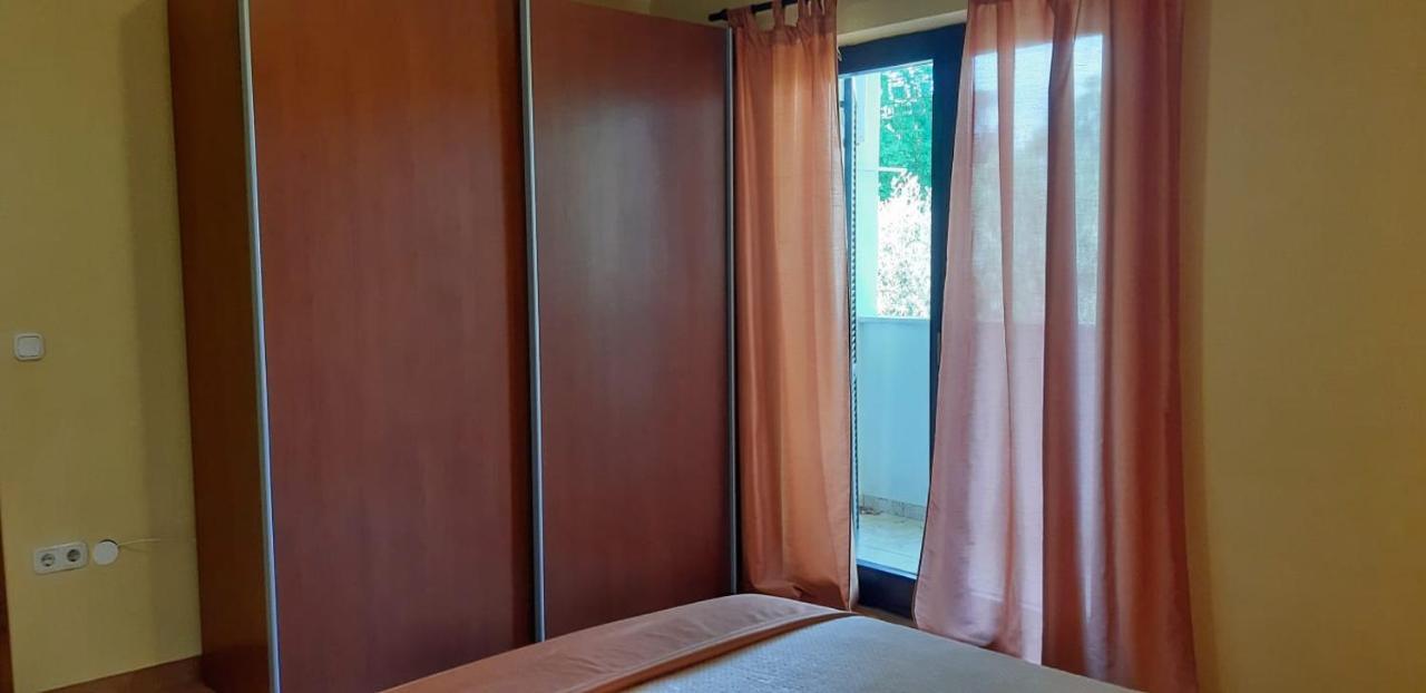Apartments Angela Zbandaj Екстер'єр фото