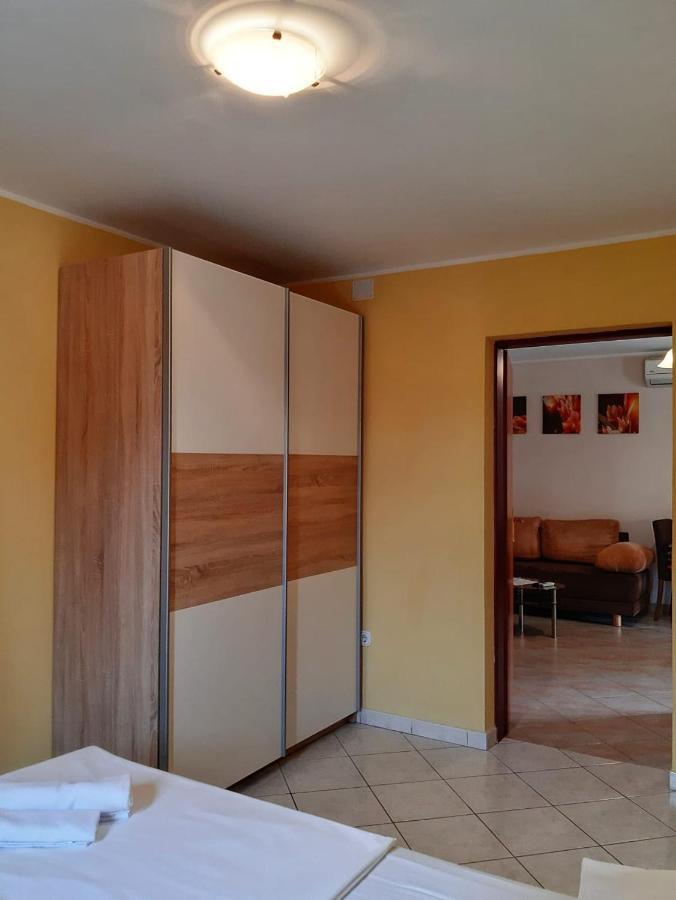 Apartments Angela Zbandaj Екстер'єр фото