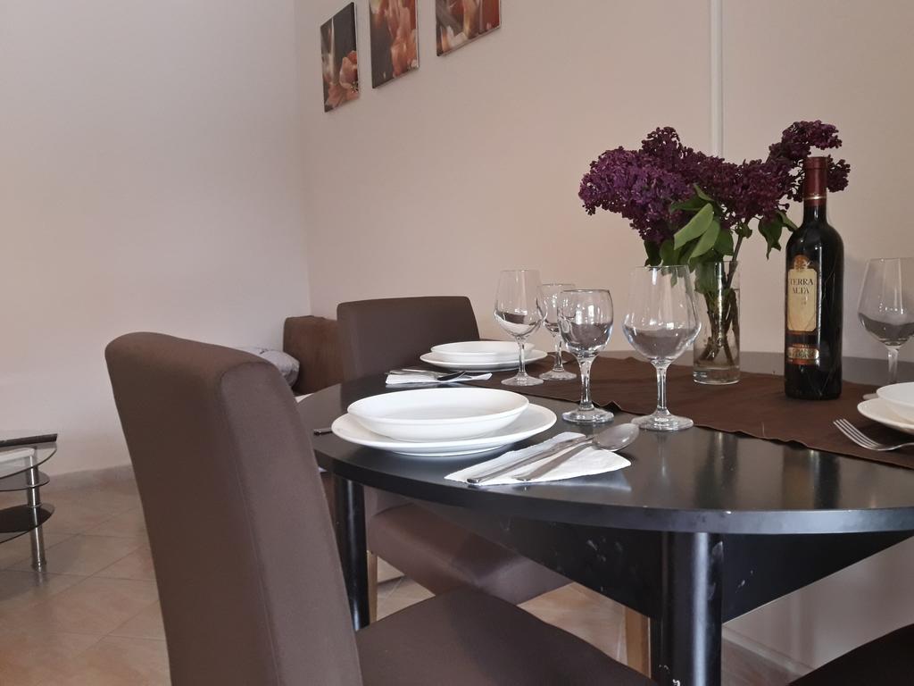 Apartments Angela Zbandaj Екстер'єр фото