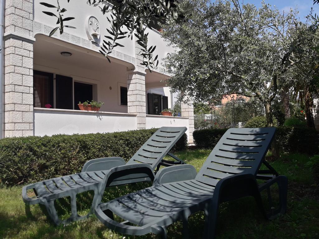 Apartments Angela Zbandaj Екстер'єр фото